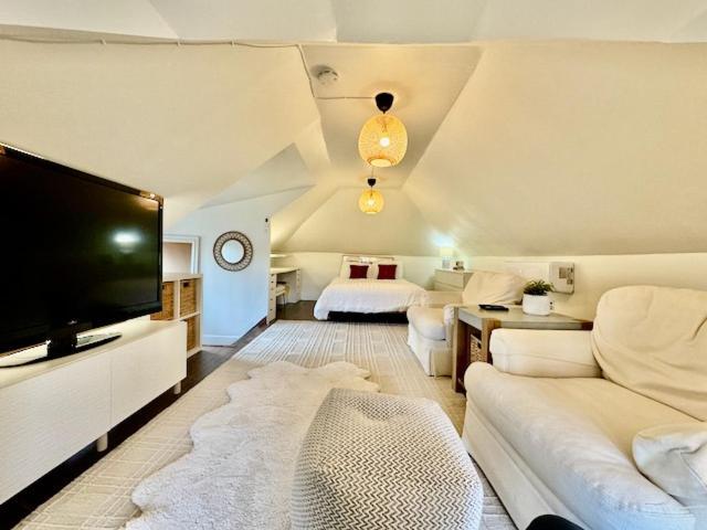 Spacious 3Br Home With Movie Theater ピッツバーグ エクステリア 写真
